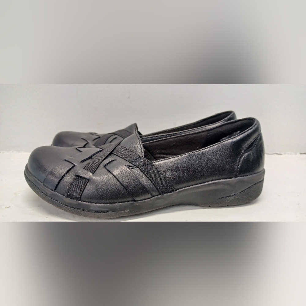 Clarks Collection Leather Slip-On Loafer Black Cheyn Creek Size US6
